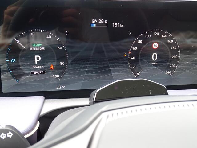 Nissan LEAF Evolve 75 kWh ELEKTRISCHE VOORSTOELEN | PANORAMISCH GLAZEN DAK | BOSE AUDIOSYSTEEM