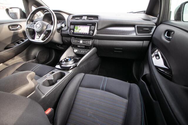 Nissan LEAF 2.ZERO EDITION 40 kWh - SOH 87% | Stoelverw. | Adaptive Cruise | 360 cam.