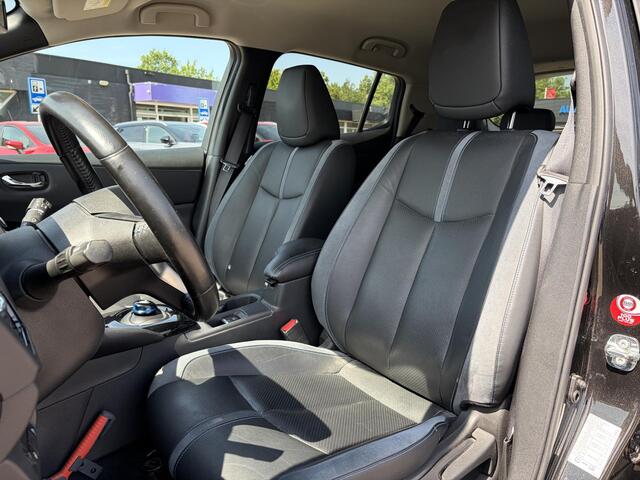 Nissan LEAF e+ Tekna 62 kWh | Leer/Alcantara | Stoelverwarming | LMV 17" | Bose | NAVI