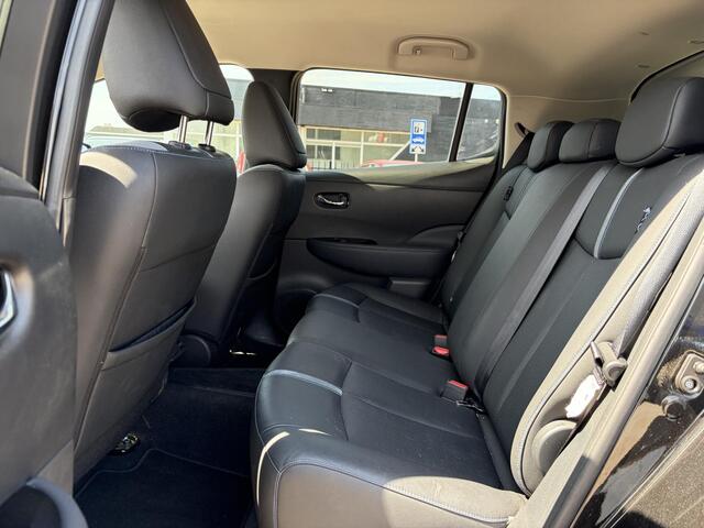 Nissan LEAF e+ Tekna 62 kWh | Leer/Alcantara | Stoelverwarming | LMV 17" | Bose | NAVI