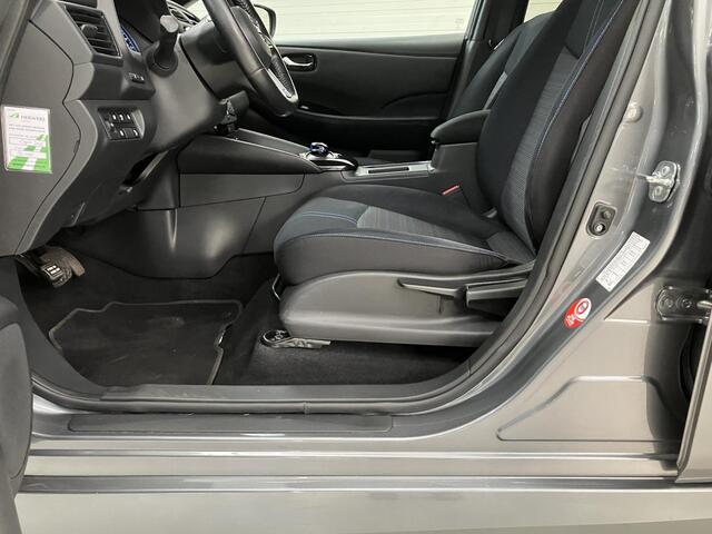 Nissan LEAF e+ N-Connecta 62 kWh / Eerste Eigenaar / Dealer Onderhouden / Afneembare Trekhaak / SOH 92,44%/ Navigatie / Stoel- en Stuurverwarming / Cruise Control / Climate Control / 360 Graden Camera /