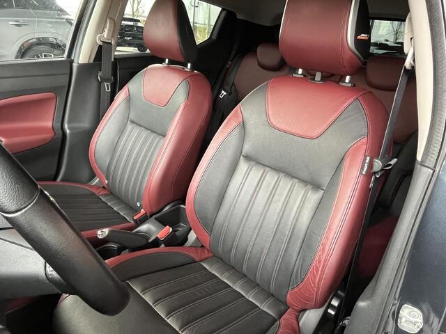 Nissan MICRA 0.9 IG-T Tekna STOELVERWARMING / LICHTMETAAL / 4 SEIZOENEN BANDEN / PARKEERCAMERA + SENSOREN / AIRCO / LEER!