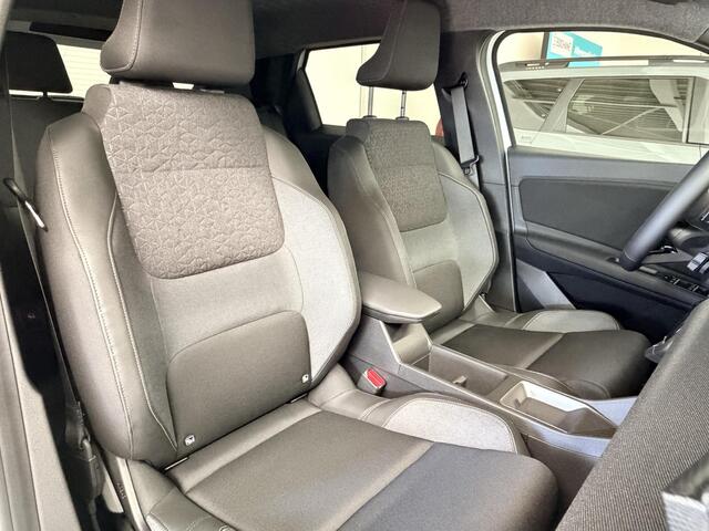 Nissan MICRA ADVANCE - Launch Edition 52 kWh | Navigatiesysteem | Apple CarPlay & Android Auto | Achteruitrijcamera | Parkeersensoren voor- en achter | Climate Control | Fabrieksgarantie