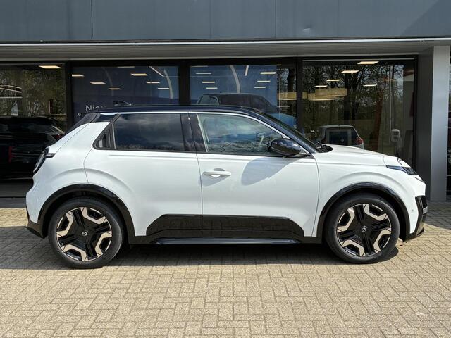 Nissan MICRA EVOLVE 52 kWh NIEUW UIT VOORRAAD LEVERBAAR | Achteruitrijcamera | Apple CarPlay & Android Auto | Warmtepomp | Parkeersensoren voor- en achter | Harman Kardon geluidsinstallatie | Stoel- en stuurverwarming | Climate Control | Navigatiesysteem | 3 jaar fabr