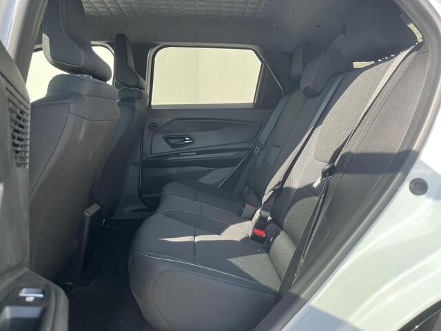 Nissan MICRA ADVANCE - Launch Edition 52 kWh / 5 Jaar Fabrieksgarantie / Adaptief Cruise Control / Apple Carplay&Android Auto / Navigatie / Stoel-, Stuur Verwarming / Electronic Climate Controle / LED Koplampen / Achteruitrij Camera / Dode Hoek Detectie / Lane Assist 