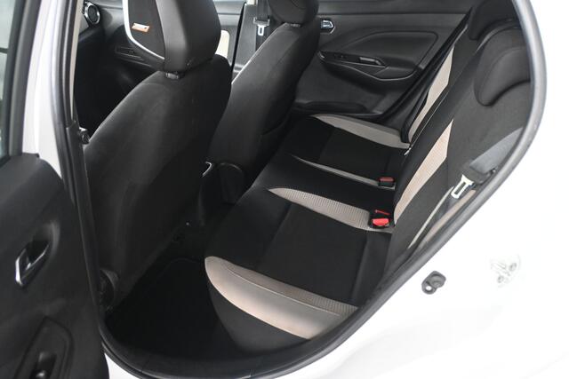 Nissan MICRA 1.0 IG-T Tekna Navigatie Clima PDC Cruise control 1e Eigenaar 100% Onderhouden! Inruil Mogelijk!