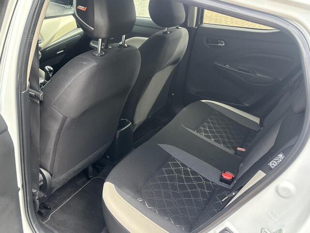 Nissan MICRA 1.0 IG-T N-Design / Dealer onderhouden / Apple Carplay / Android Auto / Navigatiesysteem / Cruise control / Achteruitrijsensoren / DAB radio /