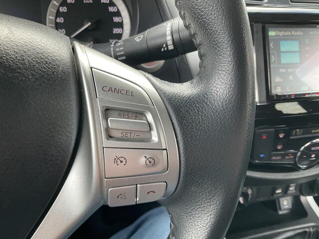 Nissan NAVARA 2.3 dCi Tekna King Cab Trekhaak 3500kg 4x4 360°Cam