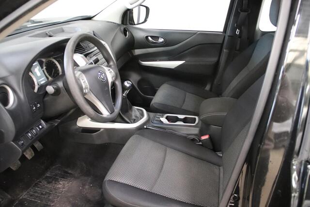 Nissan NAVARA 2.3 dCi PICK UP 4X4 3500KG trekvermogen Nissan NAVARA 2.3 dCi PICK UP 4X4