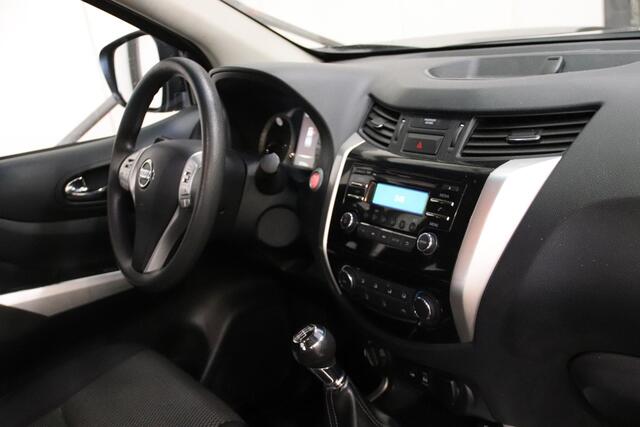 Nissan NAVARA 2.3 dCi PICK UP 4X4 3500KG trekvermogen Nissan NAVARA 2.3 dCi PICK UP 4X4