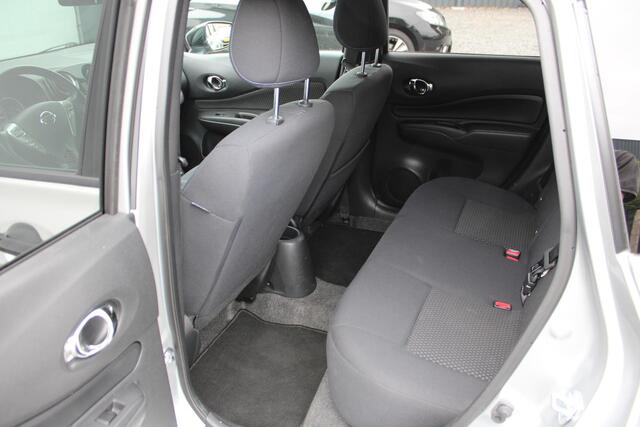 Nissan NOTE 1.2 Black Edition, All-Seasons, Hoge instap, Navigatie en Cruise Control!