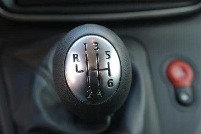 Nissan NV250 1.5 dCi 95 L1H1 Acenta AIRCO CRUISE 3 ZITS TREKHAAK