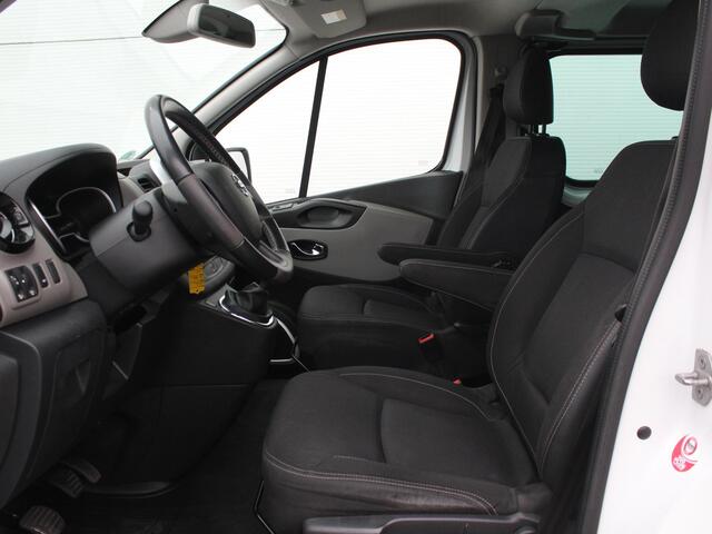 Nissan NV300 1.6 dCi 125 L2H1 Optima Dubbele Cabine Comfort S&S / Trekhaak (2000 KG) / Navigatie / Achteruitrijcamera / Airco / Cruise Control /