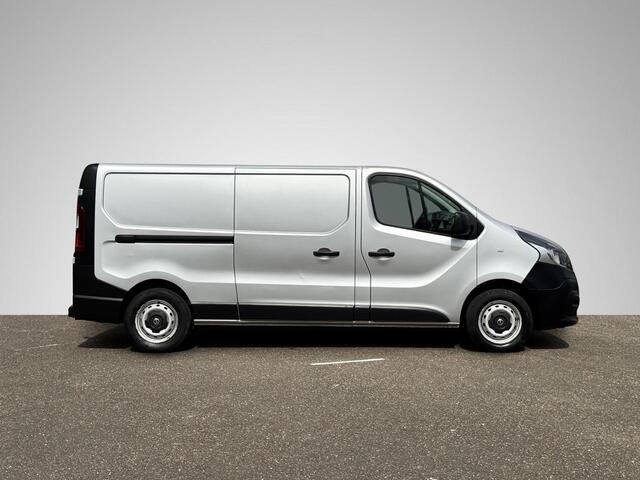 Nissan NV300 1.6 dCi 120 L2H1 Acenta 3-Persoons | Trekhaak | Laadruimte Pakket | Cruise Control | Airco | Bluetooth Tel. | Park. Sensor | ¤ 12.890,- Rijklaarprijs! (Excl. BTW)