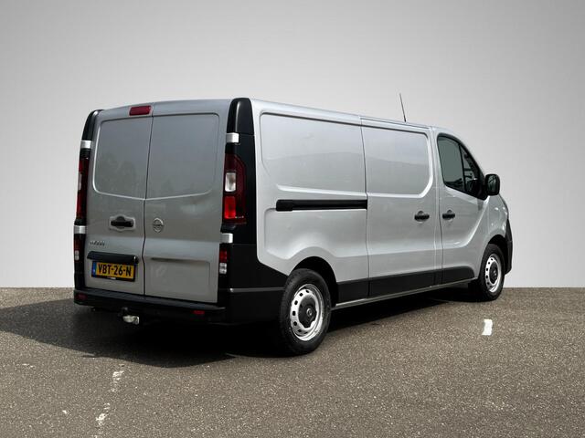 Nissan NV300 1.6 dCi 120 L2H1 Acenta 3-Persoons | Trekhaak | Laadruimte Pakket | Cruise Control | Airco | Bluetooth Tel. | Park. Sensor | ¤ 12.890,- Rijklaarprijs! (Excl. BTW)