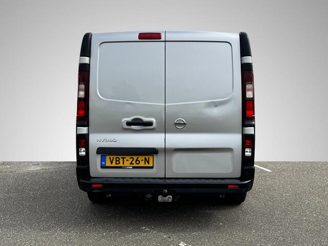 Nissan NV300 1.6 dCi 120 L2H1 Acenta 3-Persoons | Trekhaak | Laadruimte Pakket | Cruise Control | Airco | Bluetooth Tel. | Park. Sensor | ¤ 12.890,- Rijklaarprijs! (Excl. BTW)