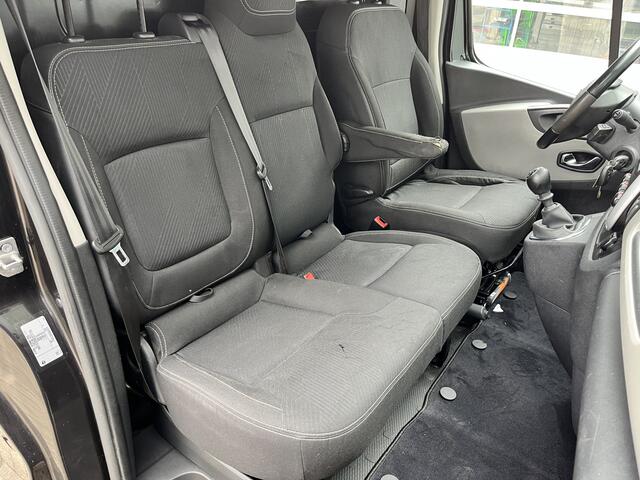 Nissan NV300 1.6 dCi 120 L2H1 Dubbele schuifdeur Airco Cruise control Trekhaak 2000kg Bluetooth telefoon voorbereiding Navigatie Achteruitrijcamera Parkeersensoren achter Kastinrichting Euro 6