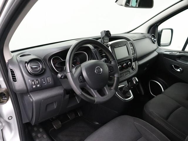 Nissan NV300 2.0DCI 145PK Lang Personenbus | 9-Persoons | Prijs incl BTW/BPM ¤ 29750,-- | 2xSchuifdeur | Navigatie | Camera | Trekhaak