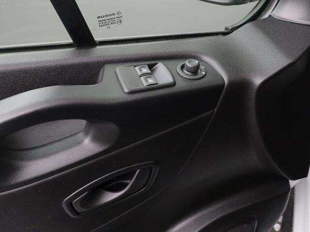 Nissan NV300 2.0DCi 120PK Lang | Navigatie | Camera | 3-Persoons | Betimmering | Trekhaak