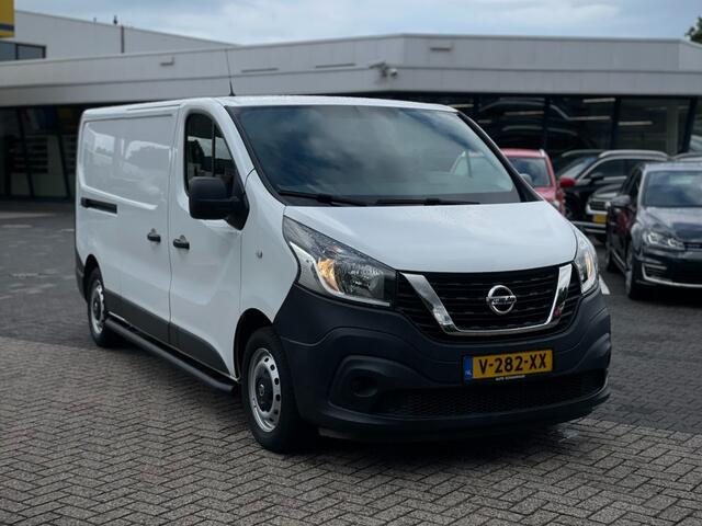 Nissan NV300 L2H1AIRCO PDC TREKHAAK 97.000KM