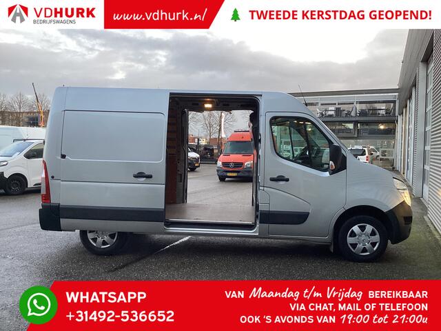 Nissan NV400 35 2.3 dCi 136 pk L2H2 2x Schuifdeur/ Climate/ CarPlay/ Navi/ Cruise/ Camera/ PDC/ Trekhaak