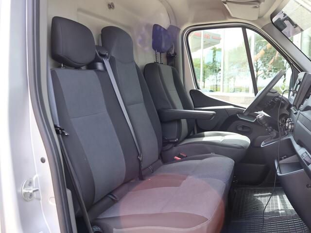 Nissan NV400 2.3 DCI 135 PK L2H2 + NAVIGATIE | CAMERA | CARPLAY | TREKHAAK | SIDEBARS