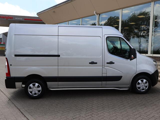 Nissan NV400 2.3 DCI 135 PK L2H2 + NAVIGATIE | CAMERA | CARPLAY | TREKHAAK | SIDEBARS