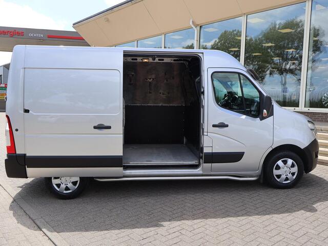 Nissan NV400 2.3 DCI 135 PK L2H2 + NAVIGATIE | CAMERA | CARPLAY | TREKHAAK | SIDEBARS