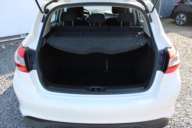 Nissan PULSAR 1.2 DIG-T Visia, Cruise Control en Bluetooth.