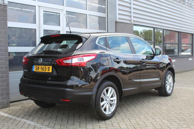 Nissan QASHQAI 1.2 N-Connecta / Navigatie / Camera / PDC