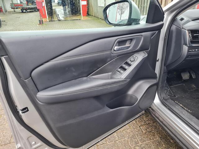 Nissan QASHQAI 1.3 MHEV Xtronic Acenta 17"/Camera/Dodehoek/Stoel + stuur + voorruit verwarming/Keyless/DAB/Apple Carplay & Android Auto