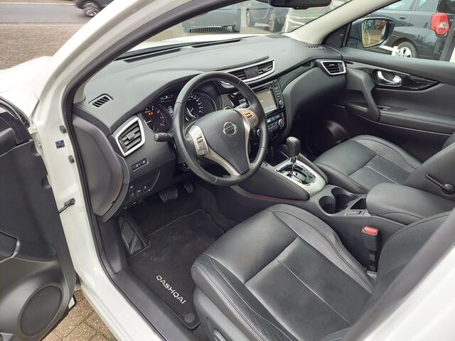 Nissan QASHQAI 1.2 Tekna Automaat, Panoramadak, Trekhaak, Parkeersensoren voor + achter, Stoelverwarming, Lederen bekleding,