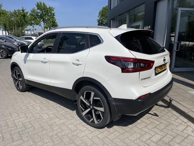 Nissan QASHQAI 1.3 DIG-T Tekna // PanoDak // Leder // Trekhaak info Roel 0492-588951