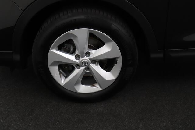 Nissan QASHQAI 1.2 N-Connecta Afn. Trekhaak Navi Camera Stoelverw. LED