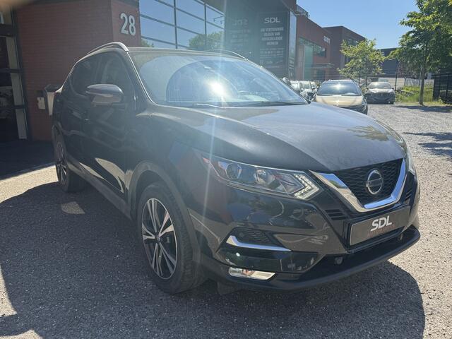 Nissan QASHQAI 1.3 DIG-T N-Connecta // PANO DAK // NAVI // CLIMA // CRUISE // CAMERA //