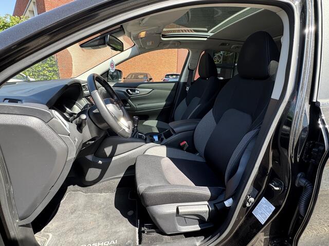 Nissan QASHQAI 1.3 DIG-T N-Connecta // PANO DAK // NAVI // CLIMA // CRUISE // CAMERA //