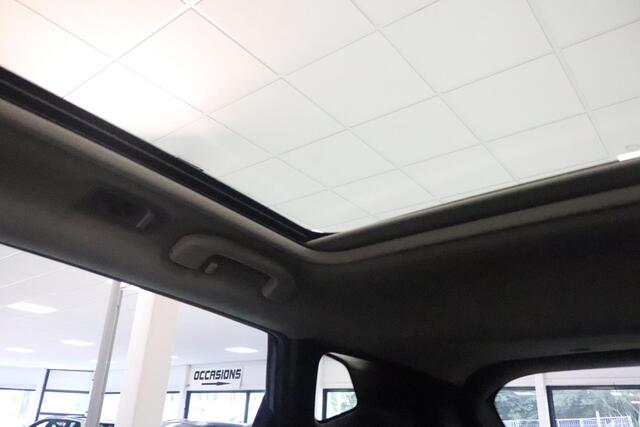 Nissan QASHQAI 1.2 N-Connecta | 360 Camera | Panoramadak | Trekhaak | Apple Carplay Android Auto | Climatronic |