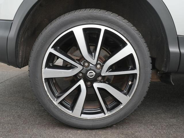 Nissan QASHQAI 1.2 Tekna - RIJKLAARPRIJS - Automaat - All season - Panoramadak - Trekhaak