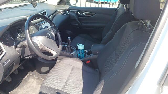 Nissan QASHQAI 1.2 Acenta Connect Pack Navigatie Climate Control Parkeer sensoren Lichtmetalen velgen