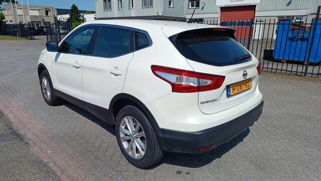 Nissan QASHQAI 1.2 Acenta Connect Pack Navigatie Climate Control Parkeer sensoren Lichtmetalen velgen