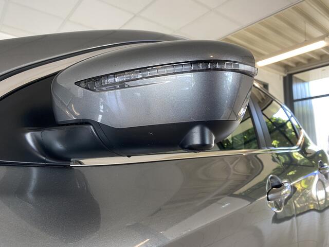 Nissan QASHQAI 1.2 Tekna panoramadak /360 camera/ Trekhaak