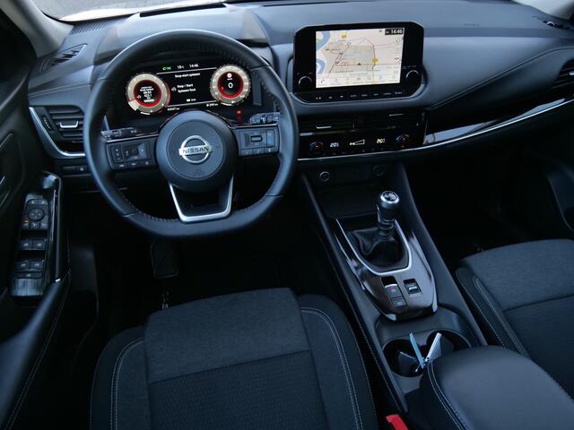 Nissan QASHQAI 1.3 MHEV141pk Premiere Edition Head-up display / LED / Panoramadak