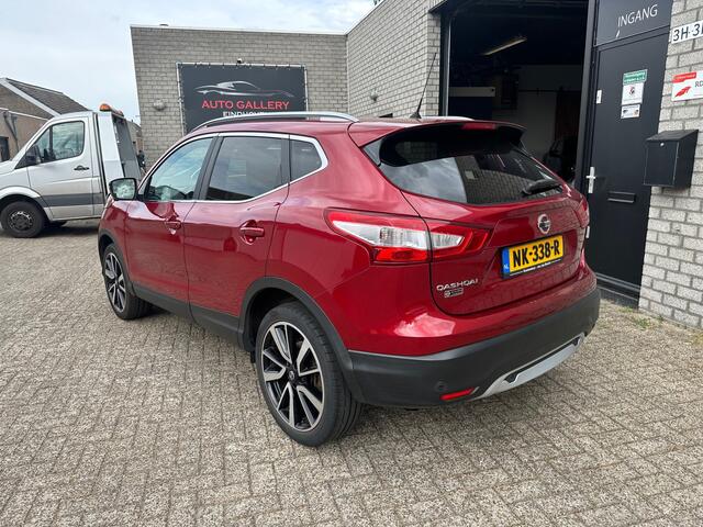 Nissan QASHQAI 1.2 Tekna *NL-AUTO*PANO-DAK*NAVI*360 Camera*VERW STOELEN*NAP*LM-VELGEN