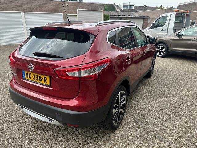 Nissan QASHQAI 1.2 Tekna *NL-AUTO*PANO-DAK*NAVI*360 Camera*VERW STOELEN*NAP*LM-VELGEN