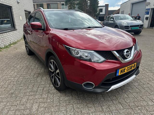 Nissan QASHQAI 1.2 Tekna *NL-AUTO*PANO-DAK*NAVI*360 Camera*VERW STOELEN*NAP*LM-VELGEN