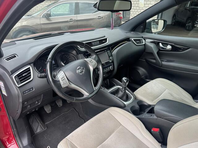 Nissan QASHQAI 1.2 Tekna *NL-AUTO*PANO-DAK*NAVI*360 Camera*VERW STOELEN*NAP*LM-VELGEN