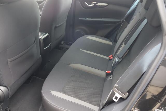 Nissan QASHQAI 1.3 DIG-T Acces Edition NL-Auto!! Apple Car-play I Camera