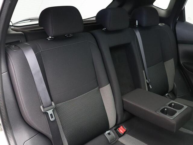 Nissan QASHQAI 140pk DIG-T N-Connecta | 360 graden camera | Apple Carplay/Android Auto | Panoramadak | Cruise control | Trekhaak |
