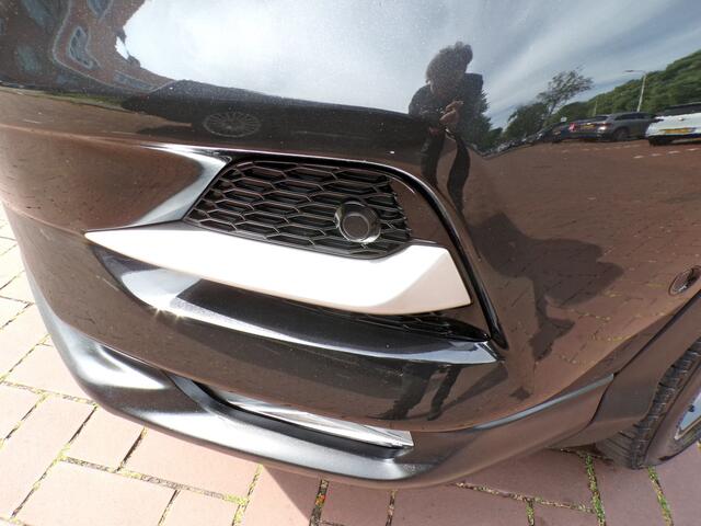 Nissan QASHQAI 1.2 Tekna AUTOMAAT PANORAMADAK NAV TEL CRUISECONT
