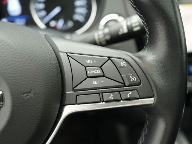 Nissan QASHQAI 1.3 DIG-T N-Connecta Automaat Dealer O.H. | Panodak | Sportstoelen Verwarmd | Apple Carplay | Navigatie | 360 Camera | Climate Control | DAB | Cruise Control |